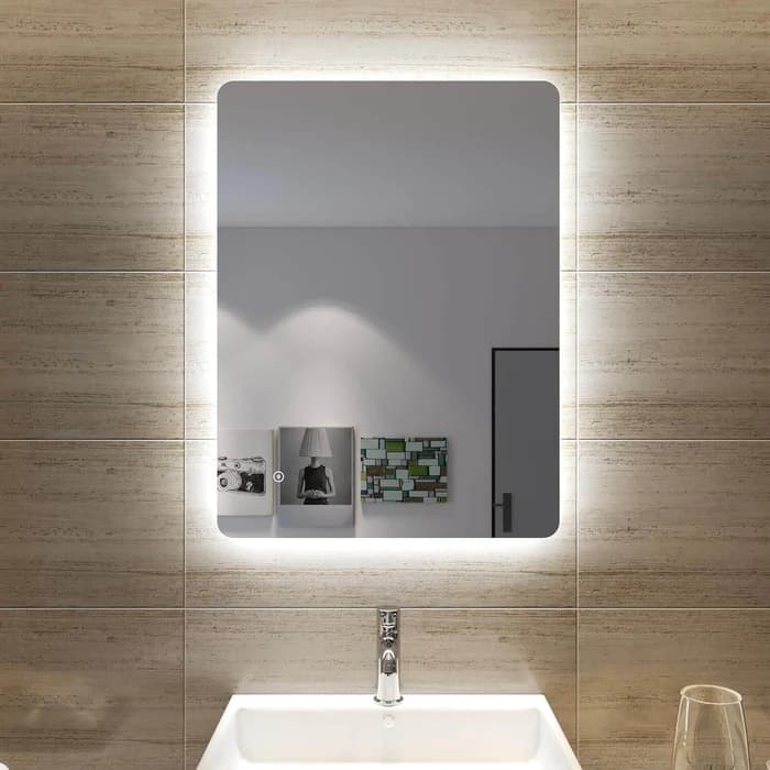Ein sonni led spiegelschrank als stilvoller Blickfang in Ihrem Badezimmer