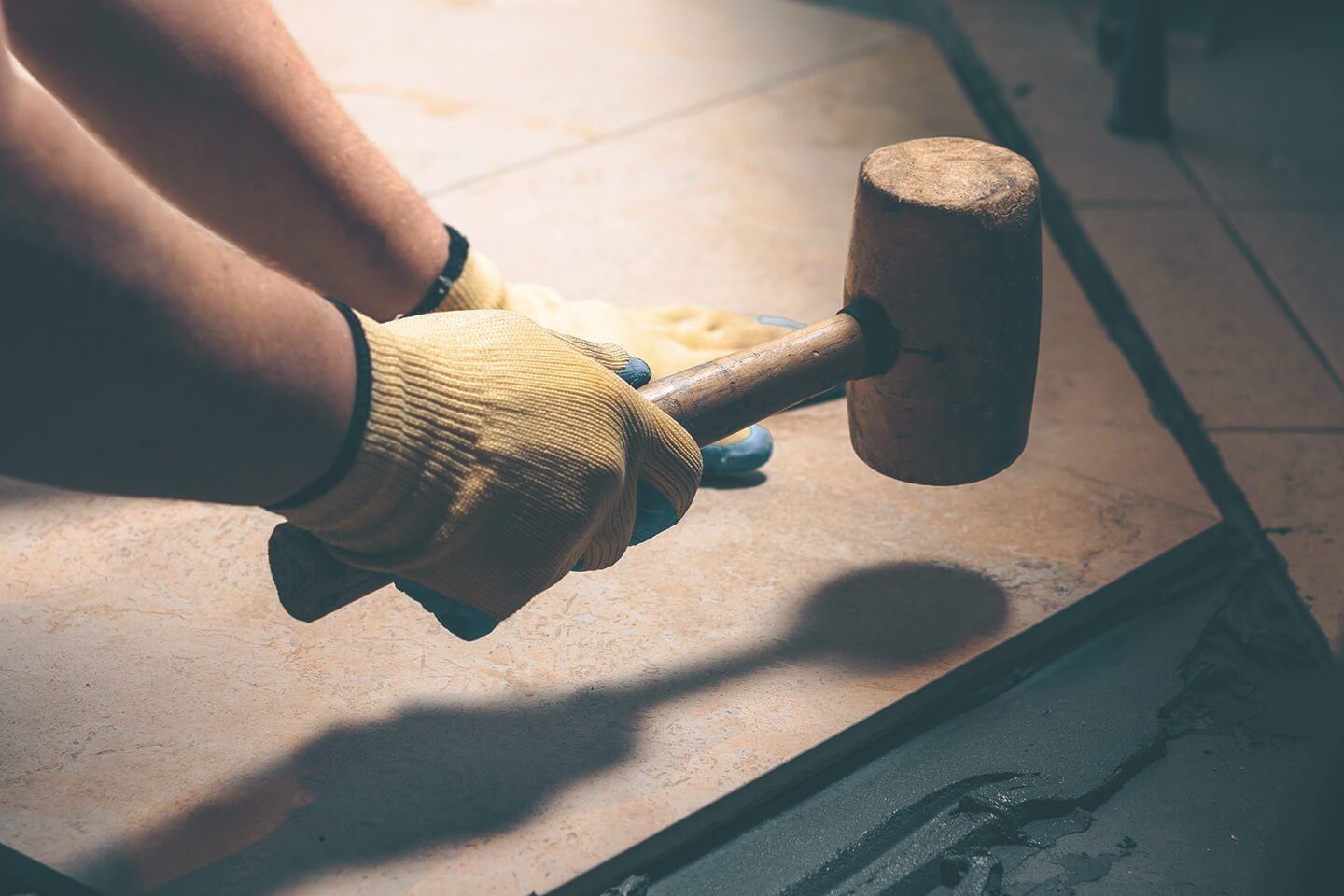 Mit Meister-Job deinen Fliesenleger in der Nähe finden und Angebote vergleichen